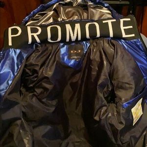 A warm and in style bubble jacket.